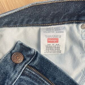 Wrangler Indigo Cotton Jeans - 36x34 regular fit